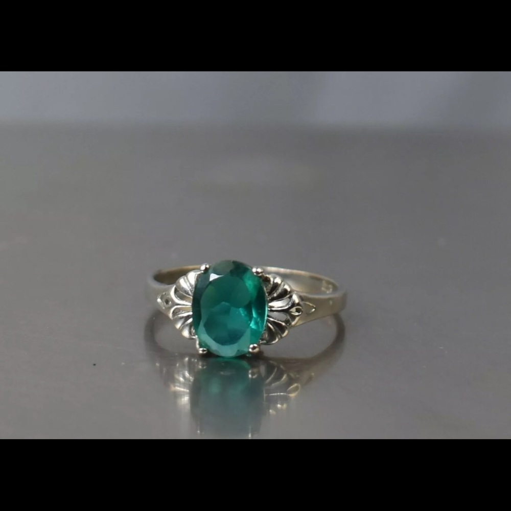Art Deco Size 8.25 Sterling Silver Ring 925